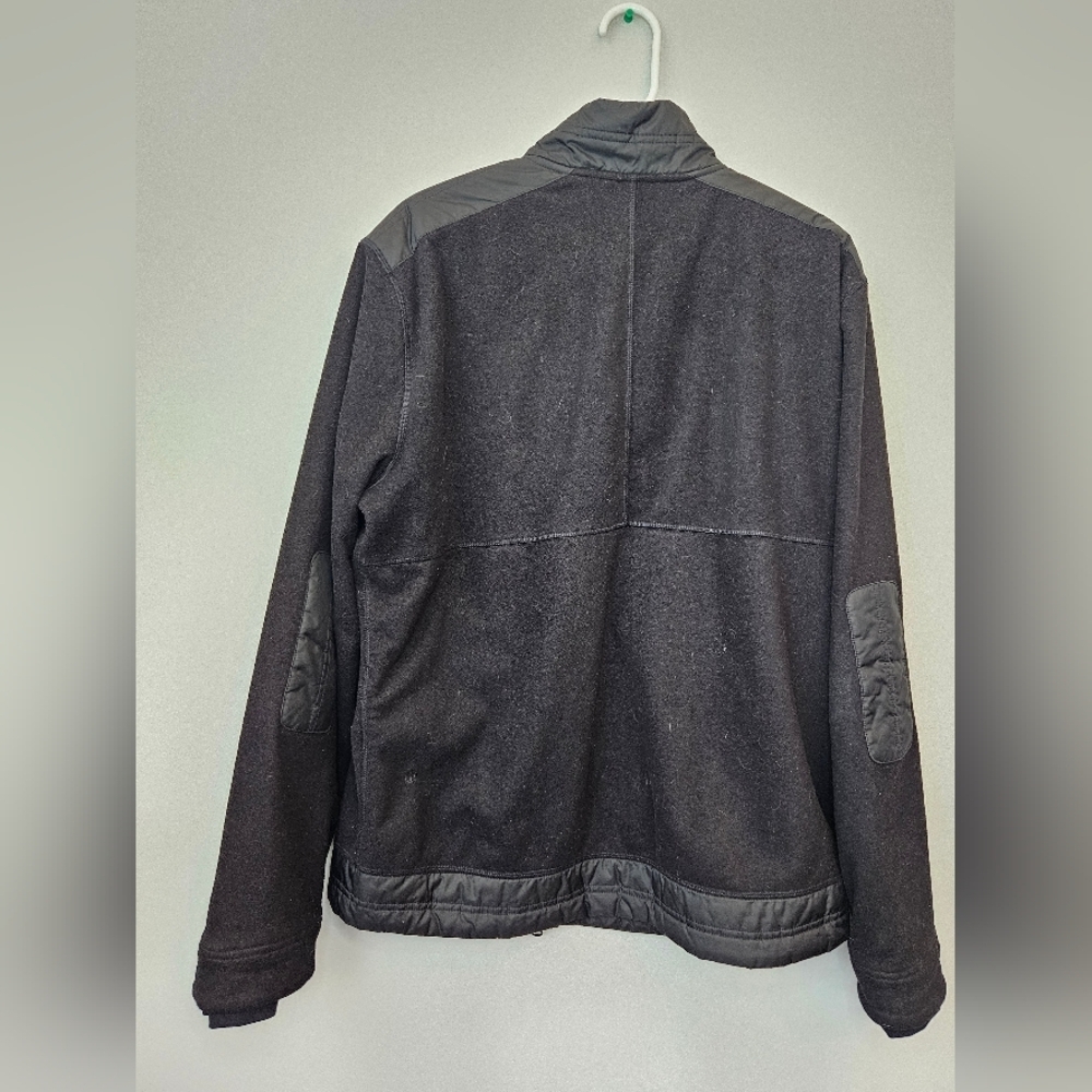 Lululemon Men's Full Zip-Up Fleece. Measurements in pictures - Picture 7 of 15